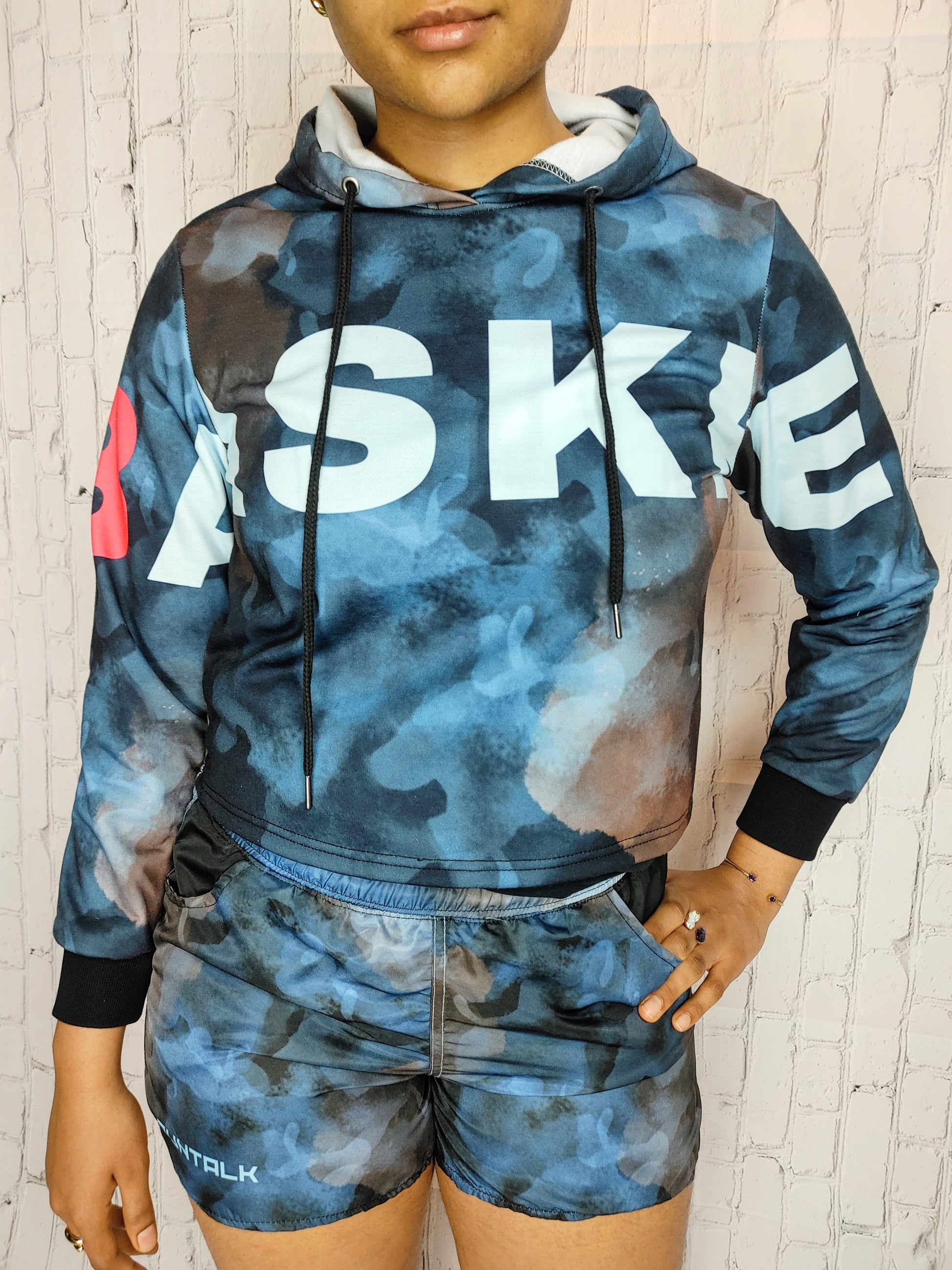 Duntalk "Beyond" Basketball Cropped Hoodie e-joyer
